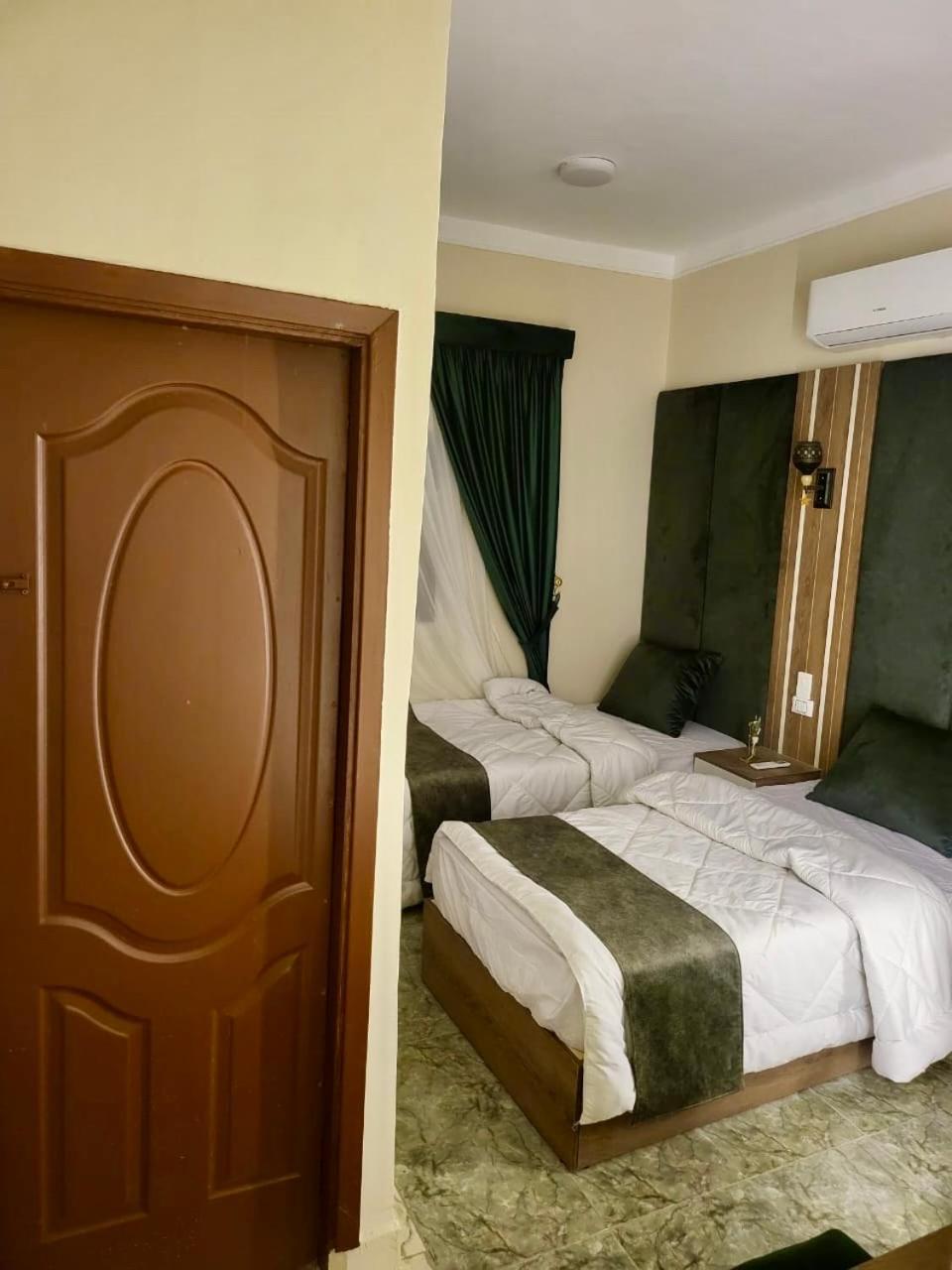 Global Pyramids Hotel Kafrat al Jabal Exterior photo