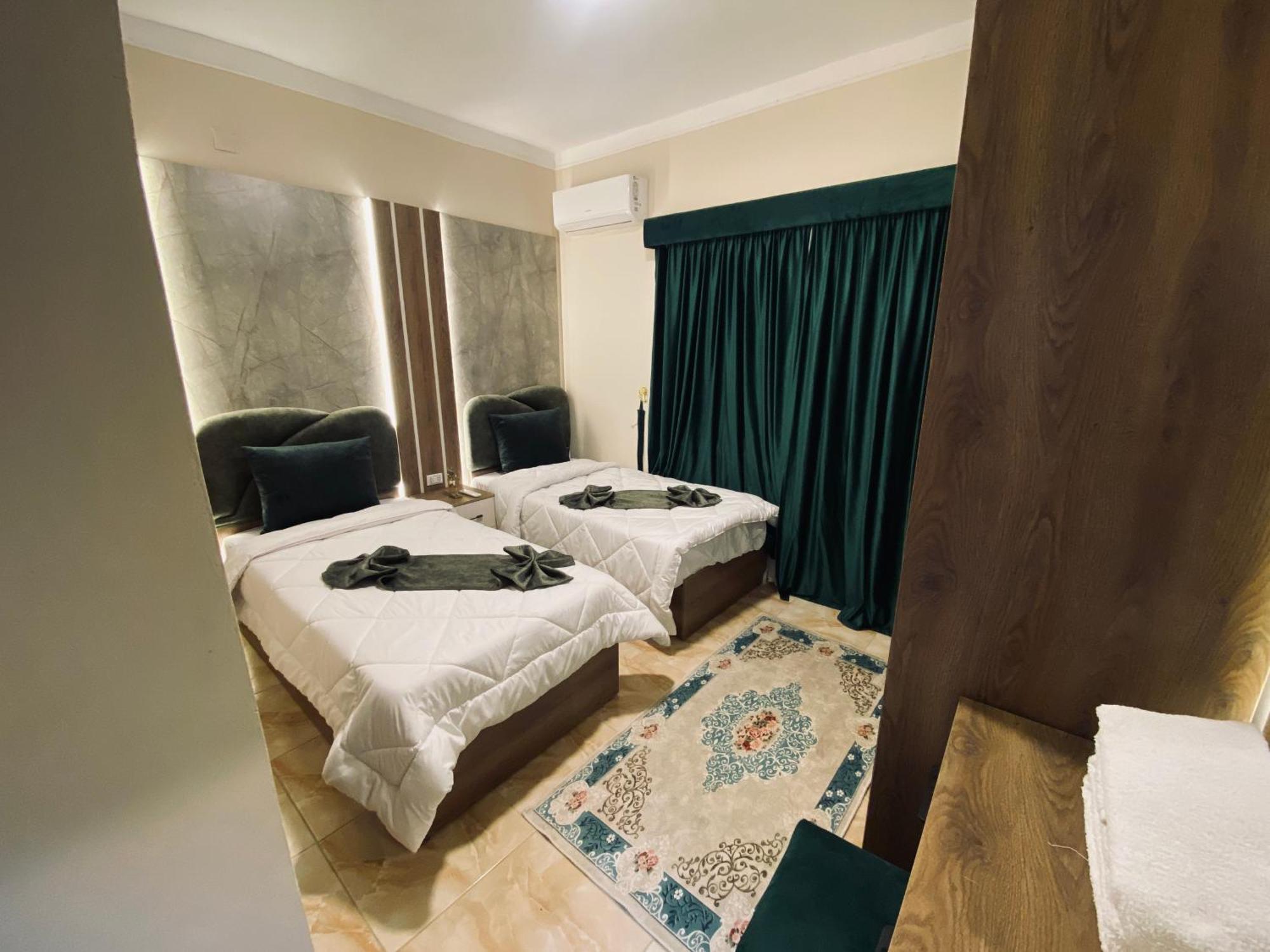 Global Pyramids Hotel Kafrat al Jabal Exterior photo