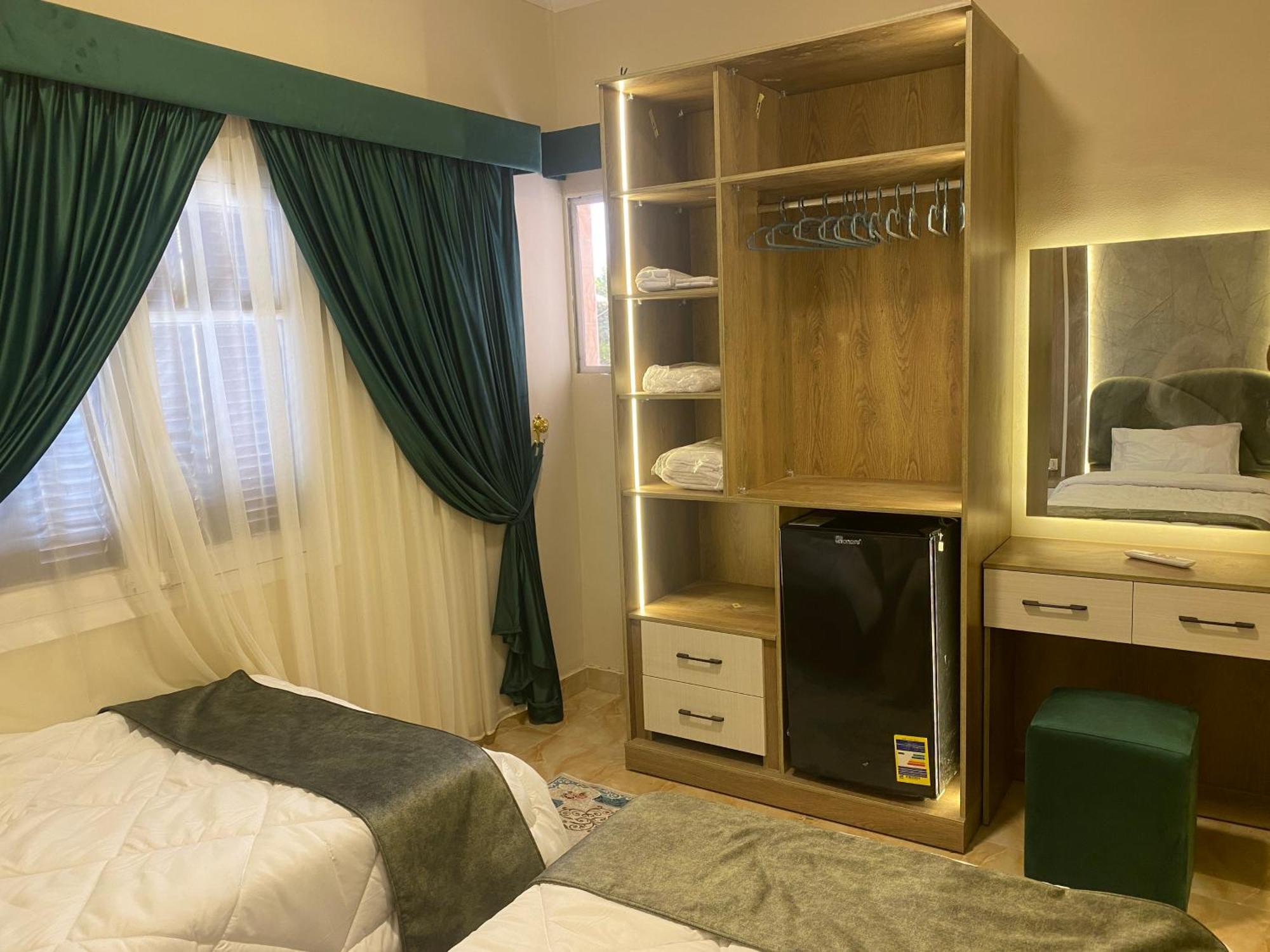 Global Pyramids Hotel Kafrat al Jabal Exterior photo
